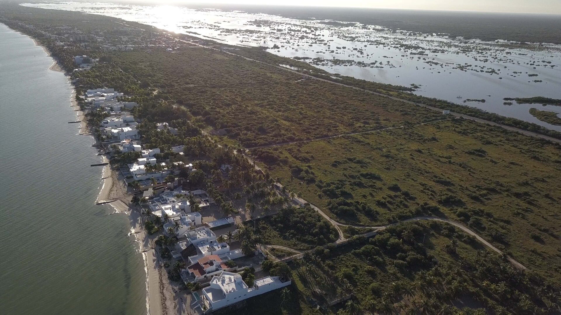 Chicxulub Puerto Yucatán acceso playa terrenos